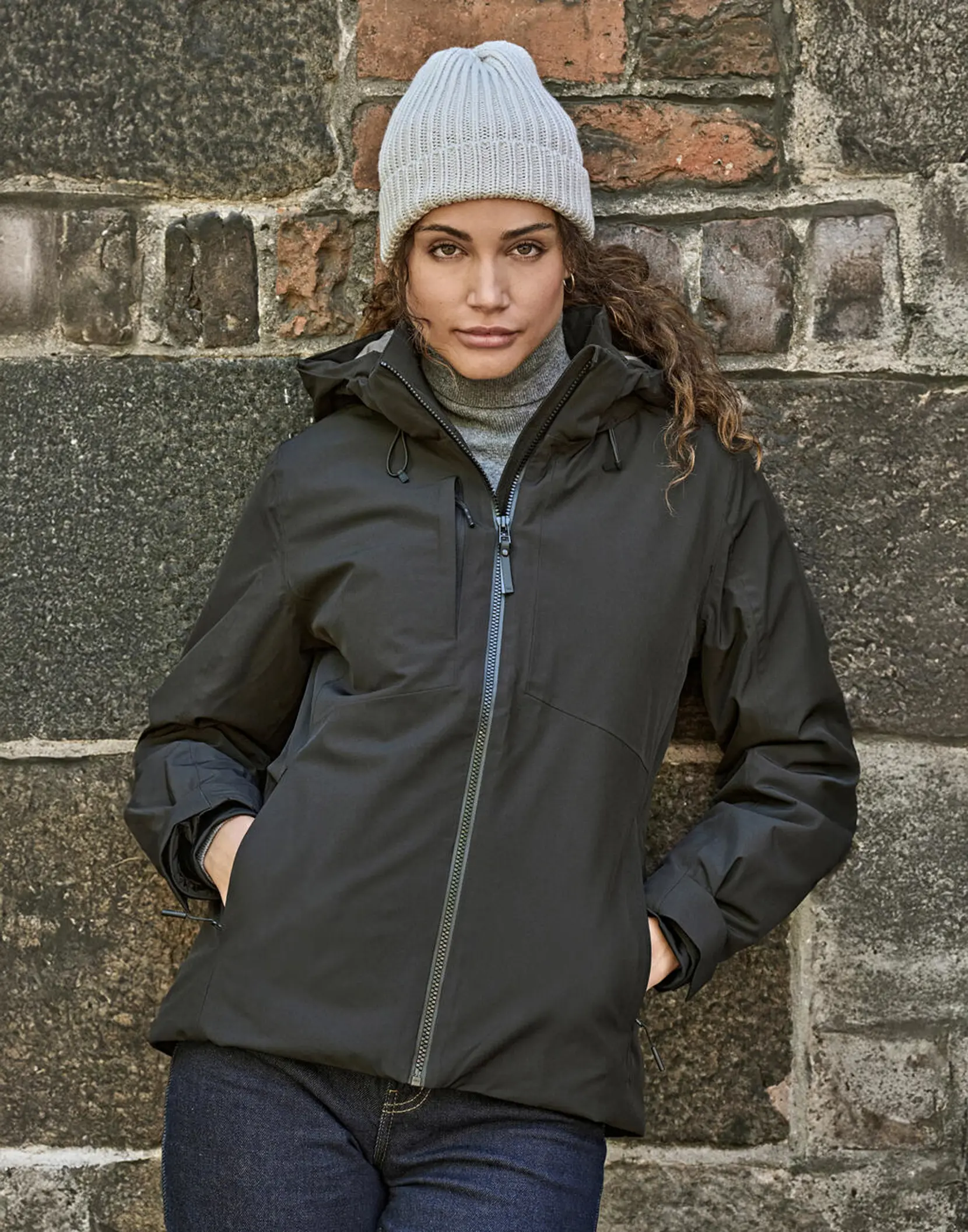 Bild på Womens's All Weather Winter Jacket