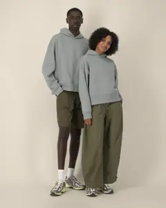 Bild på Voicer The unisex boxy hoodie in recycled cotton