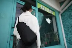 Bild på Renew AWARE™ rPET Sling väska