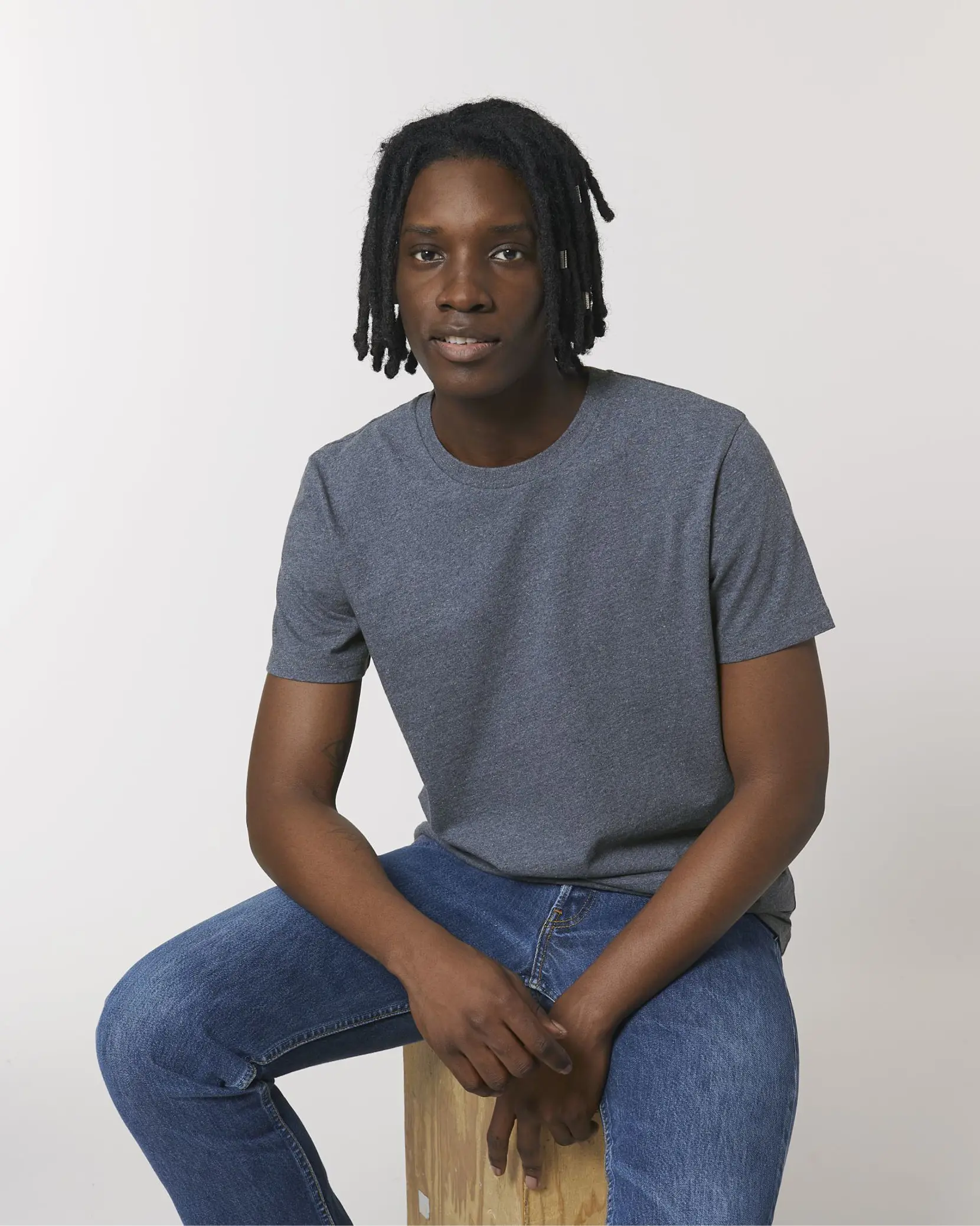 Bild på RE-Creator The unisex recycled t-shirt