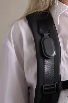 Bild på VINGA Baltimore RCS Key tag With Finder Dual