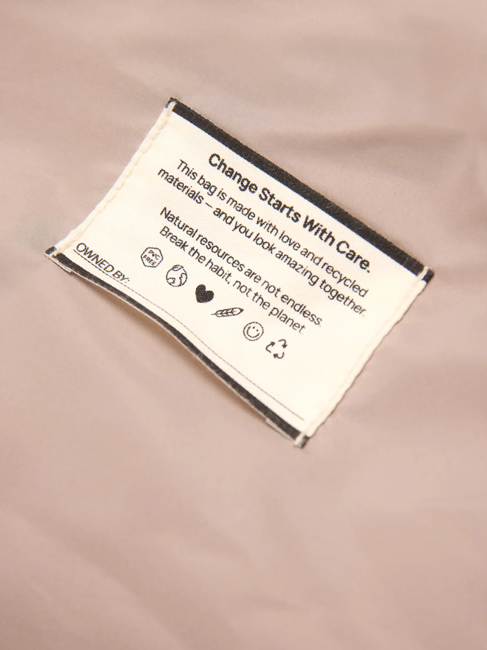 Bild på KENTO URBAN RCS återvunnen nylon 15.6" Axelväska