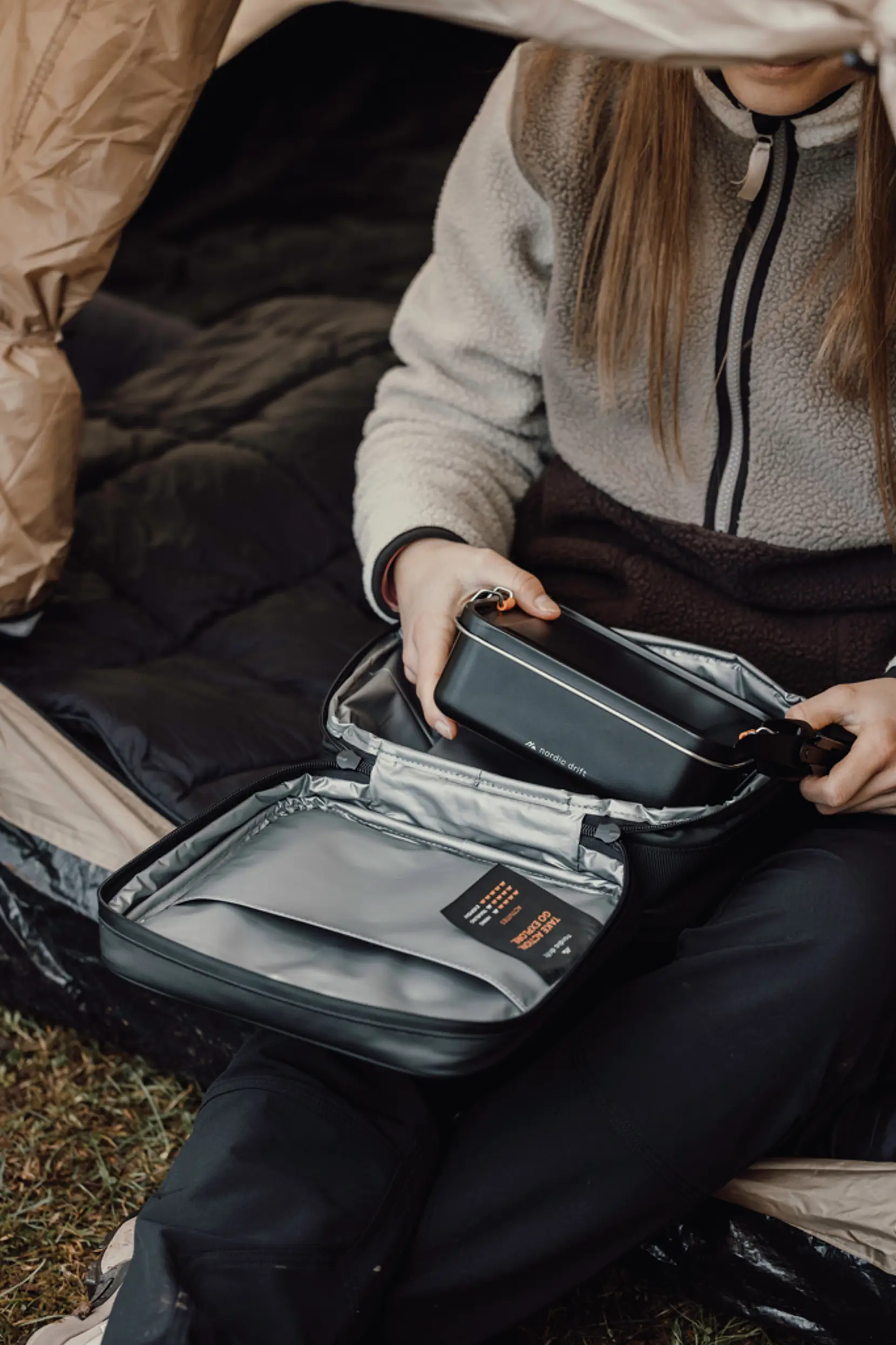 Bild på Nordic Drift Storm RCS water-repellent lunch cooler bag
