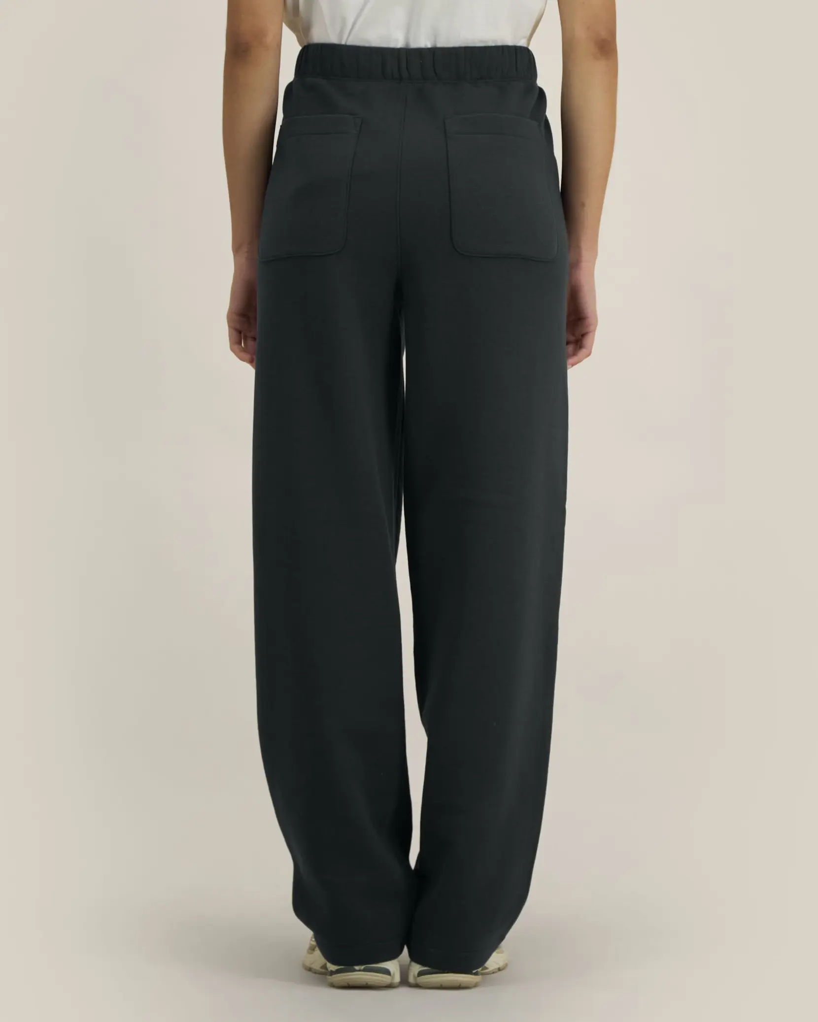 Bild på Needer The unisex relaxed straight leg joggers