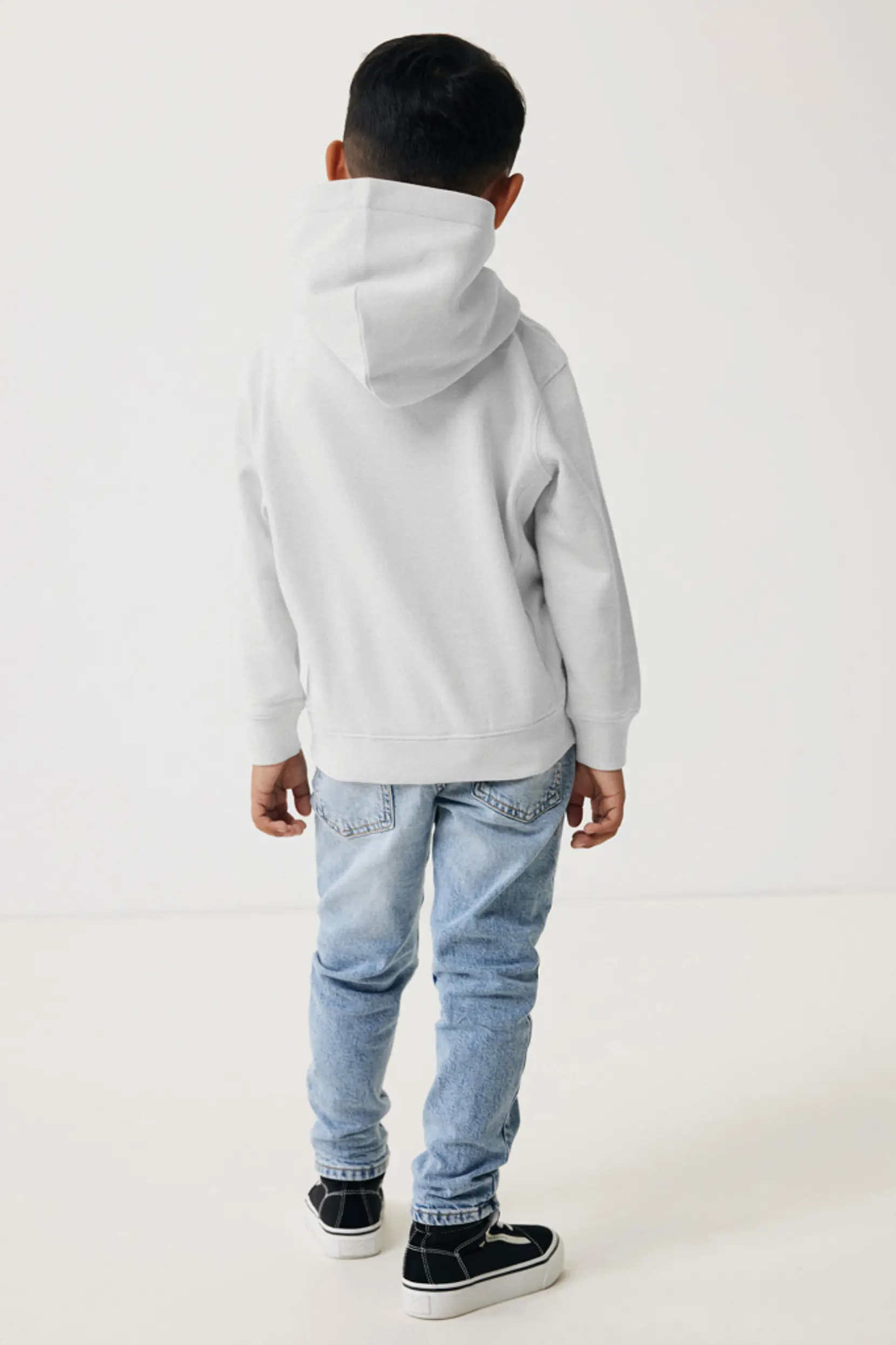 Bild på Iqoniq Yengo hoodie i återvunnen bomull med sidofickor för b