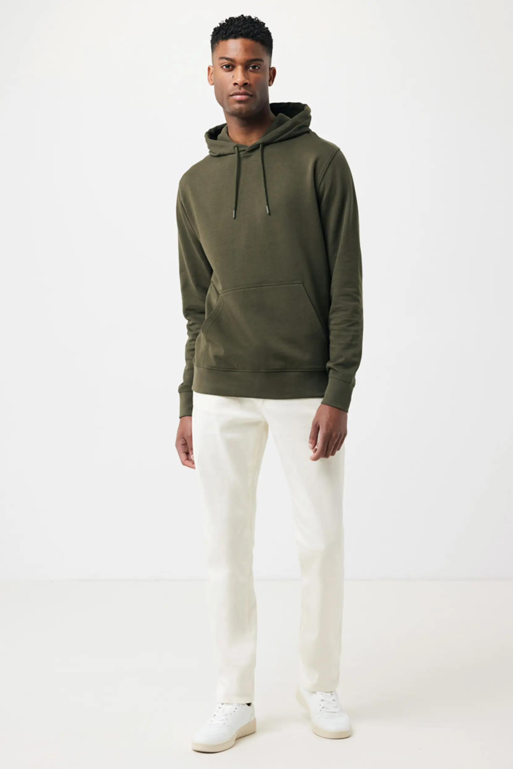 Bild på Iqoniq Rila lättvikt hoodie i återvunnen bomull