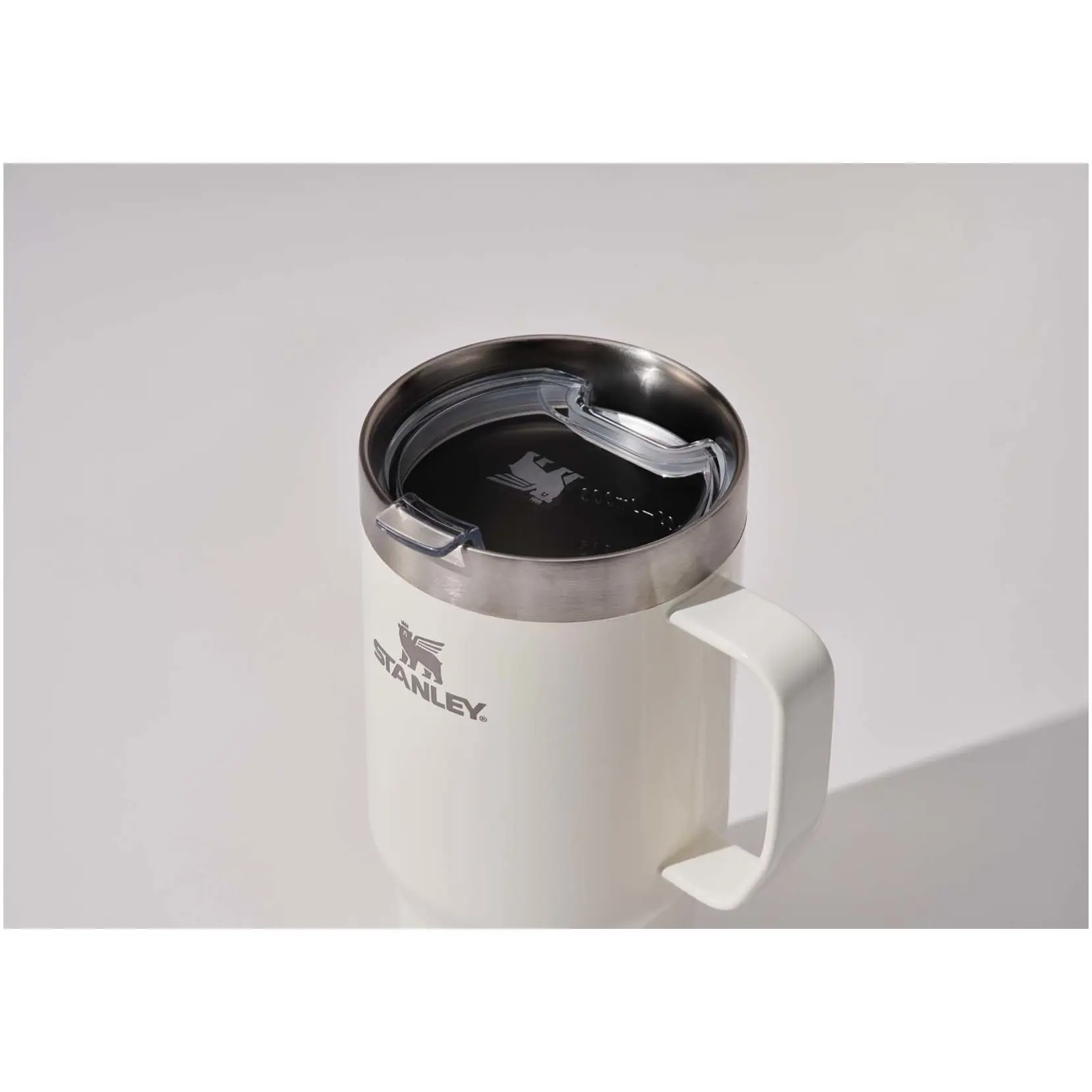 Bild på Stanley Everyday Suburban 473 ml isolerad mugg i återvunnet rostfritt stål Bild på Stanley Everyday Suburban 473 ml isolerad mugg i återvunnet rostfritt stål