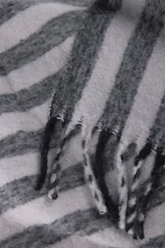 Bild på VINGA Lioro GRS wool blend pläd