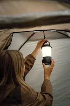 Bild på Nordic Drift Everest RCS Bright campinglampa med vev