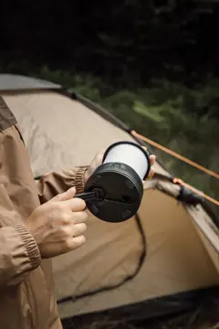 Bild på Nordic Drift Everest RCS Bright campinglampa med vev