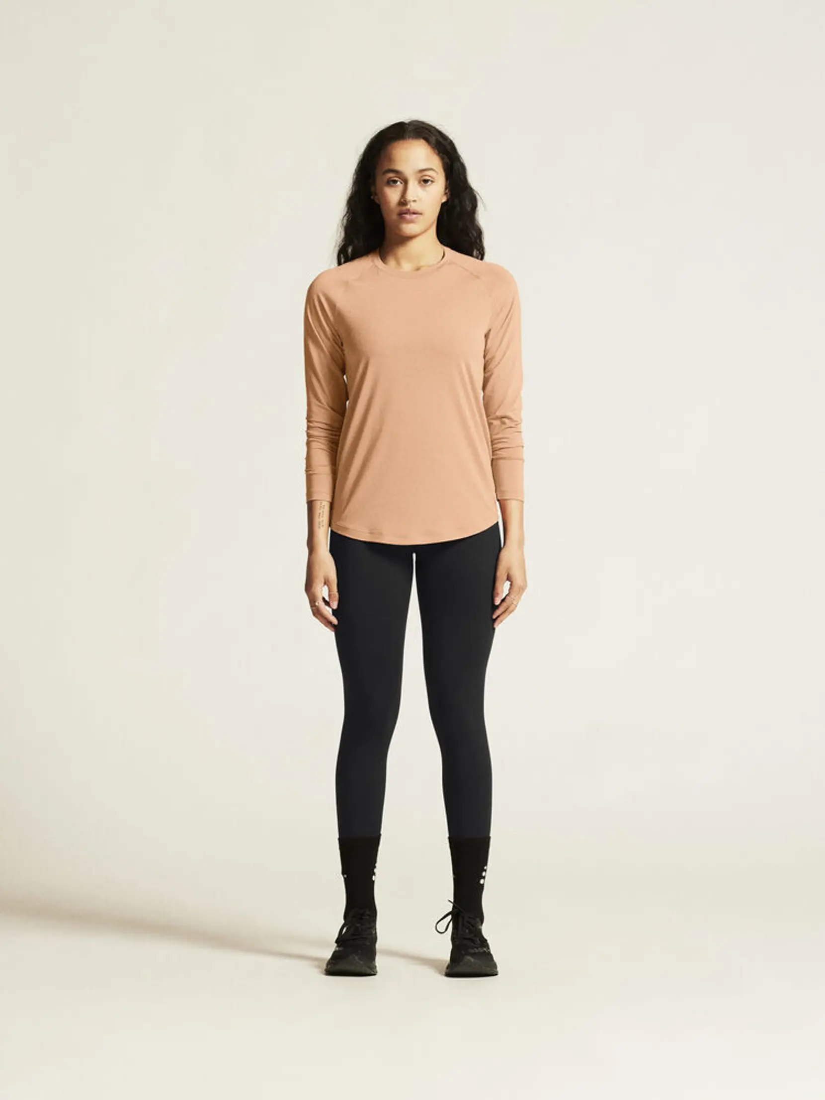 Bild på Collective LS Tee W Bild på Collective LS Tee W