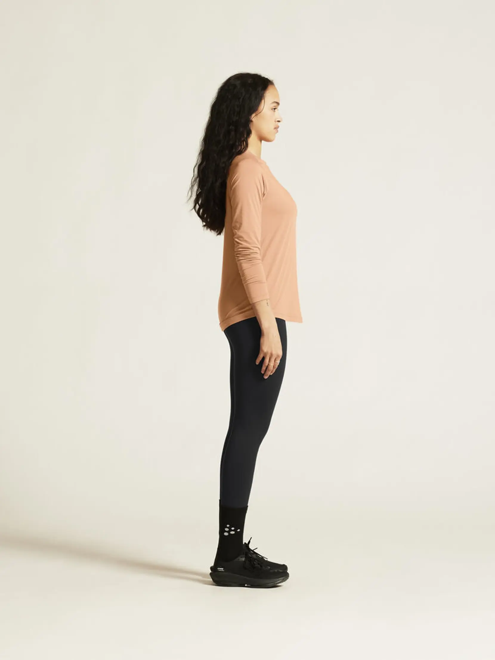 Bild på Collective LS Tee W Bild på Collective LS Tee W