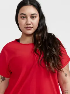 Bild på Core Essence SS Plus Tee W
