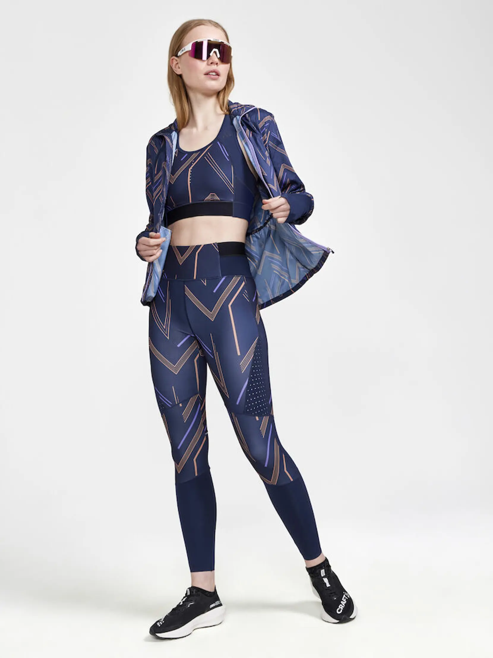 Bild på PRO HiT Blocked Sport Top W Bild på PRO HiT Blocked Sport Top W
