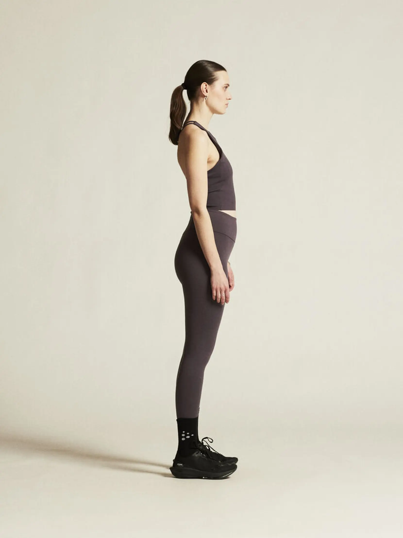 Bild på Collective Cropped Singlet W Bild på Collective Cropped Singlet W