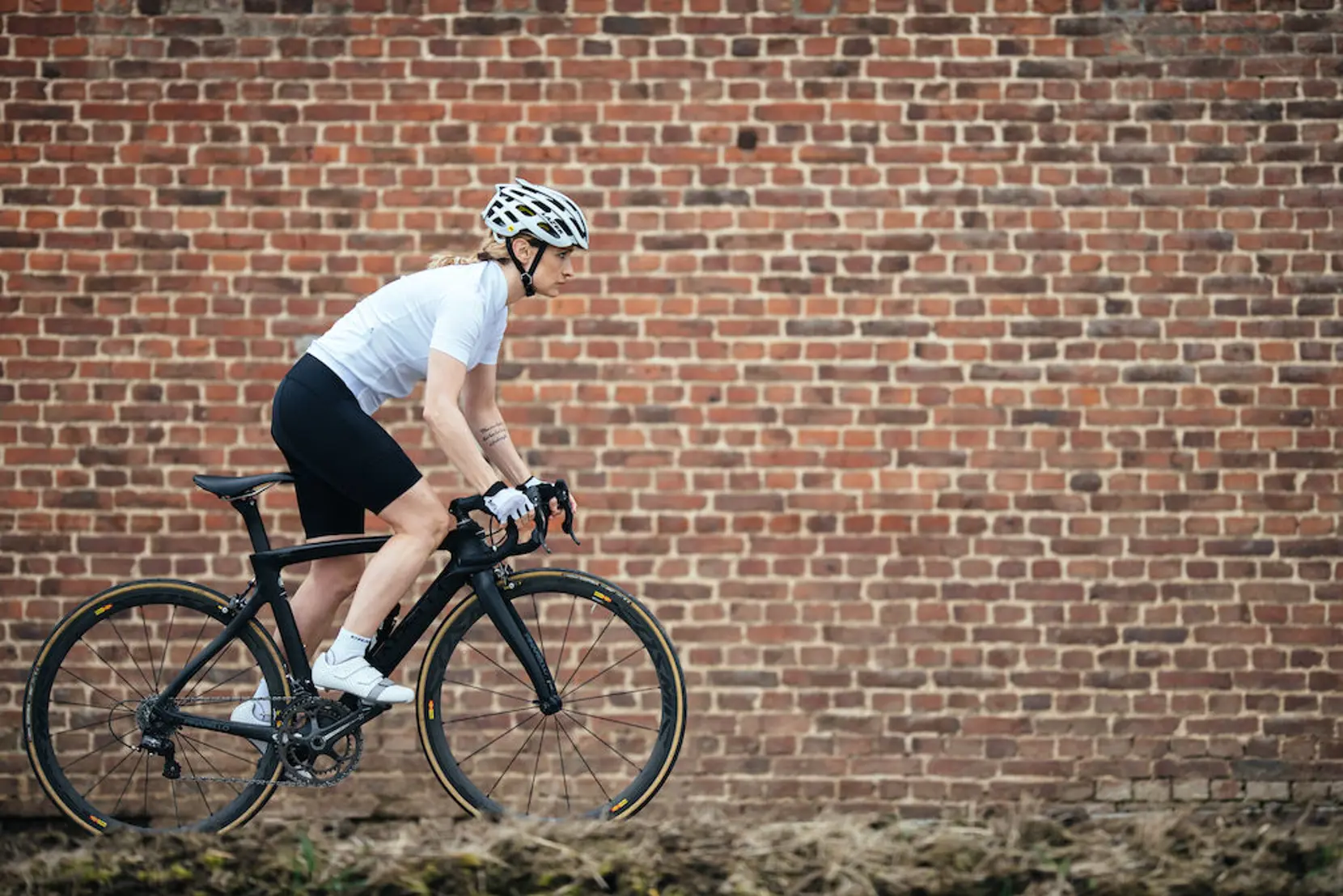 Bild på CORE Essence Bib Shorts W Bild på CORE Essence Bib Shorts W