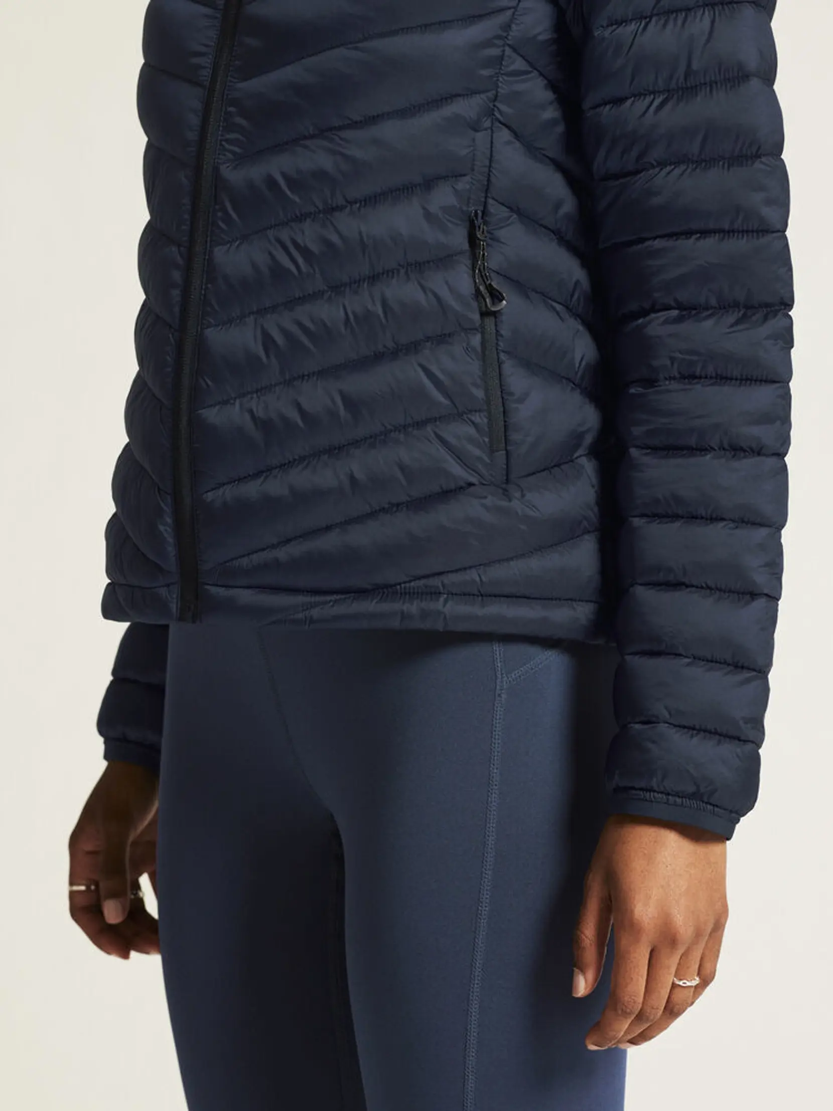 Bild på CORE Explore Lt. Insulation Jkt W Bild på CORE Explore Lt. Insulation Jkt W