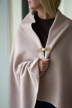 Bild på Fleecepläd/Poncho