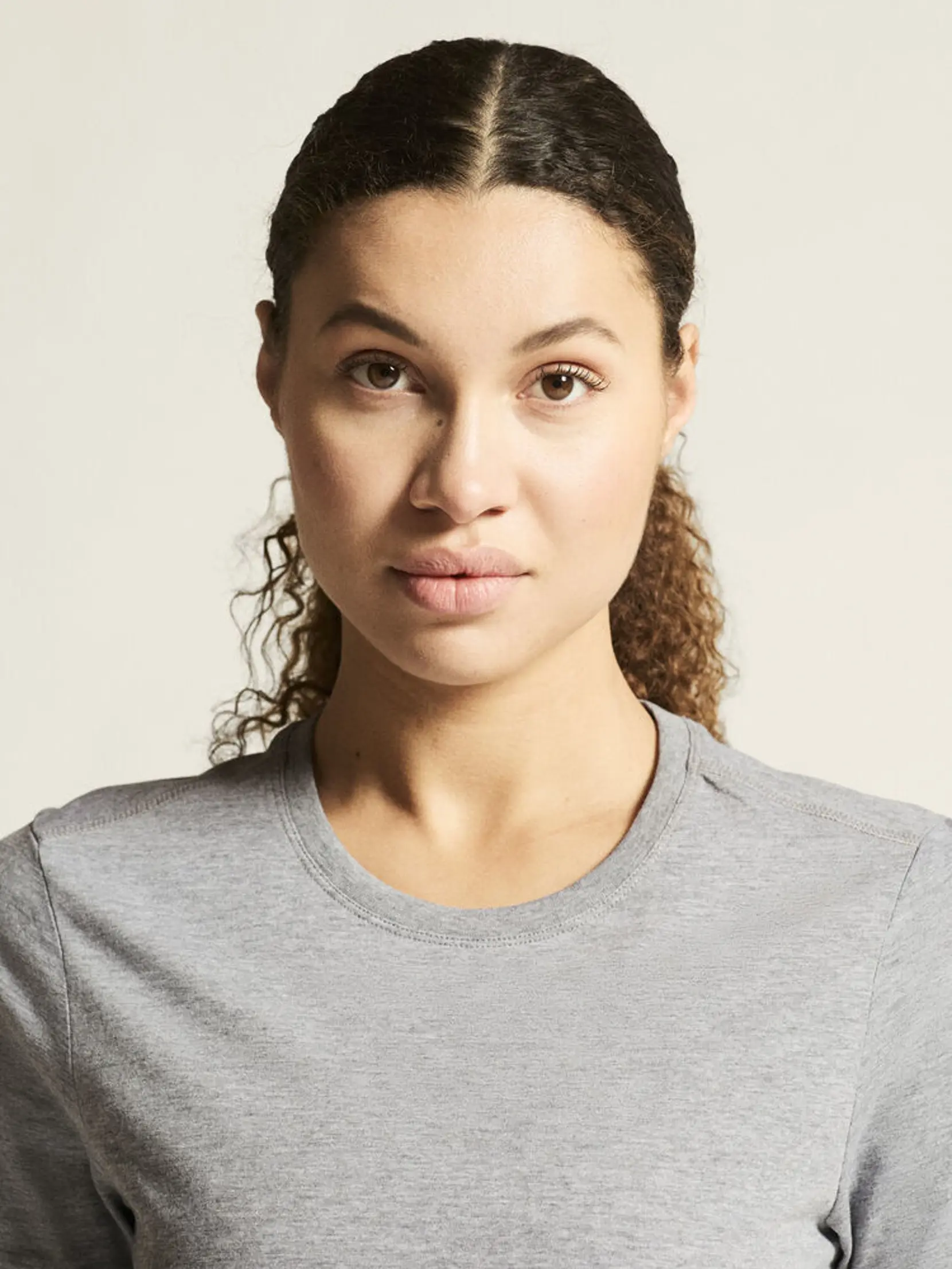 Bild på Merch SS Tee W Bild på Merch SS Tee W