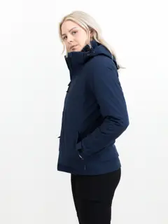 Bild på Pinnacles Woman