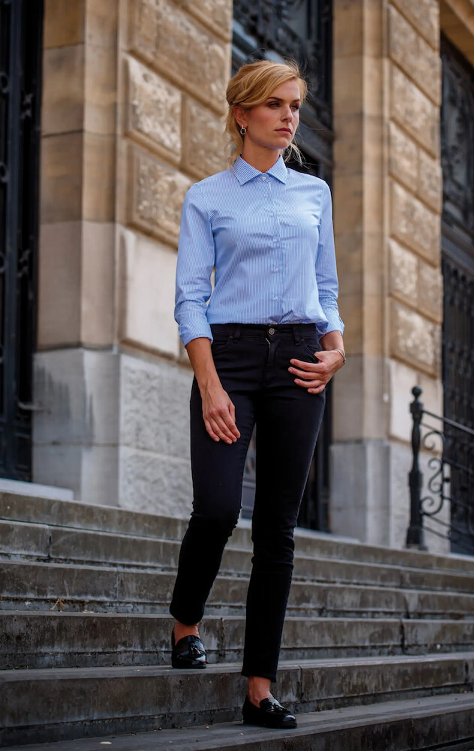 Bild på Officer  Woman