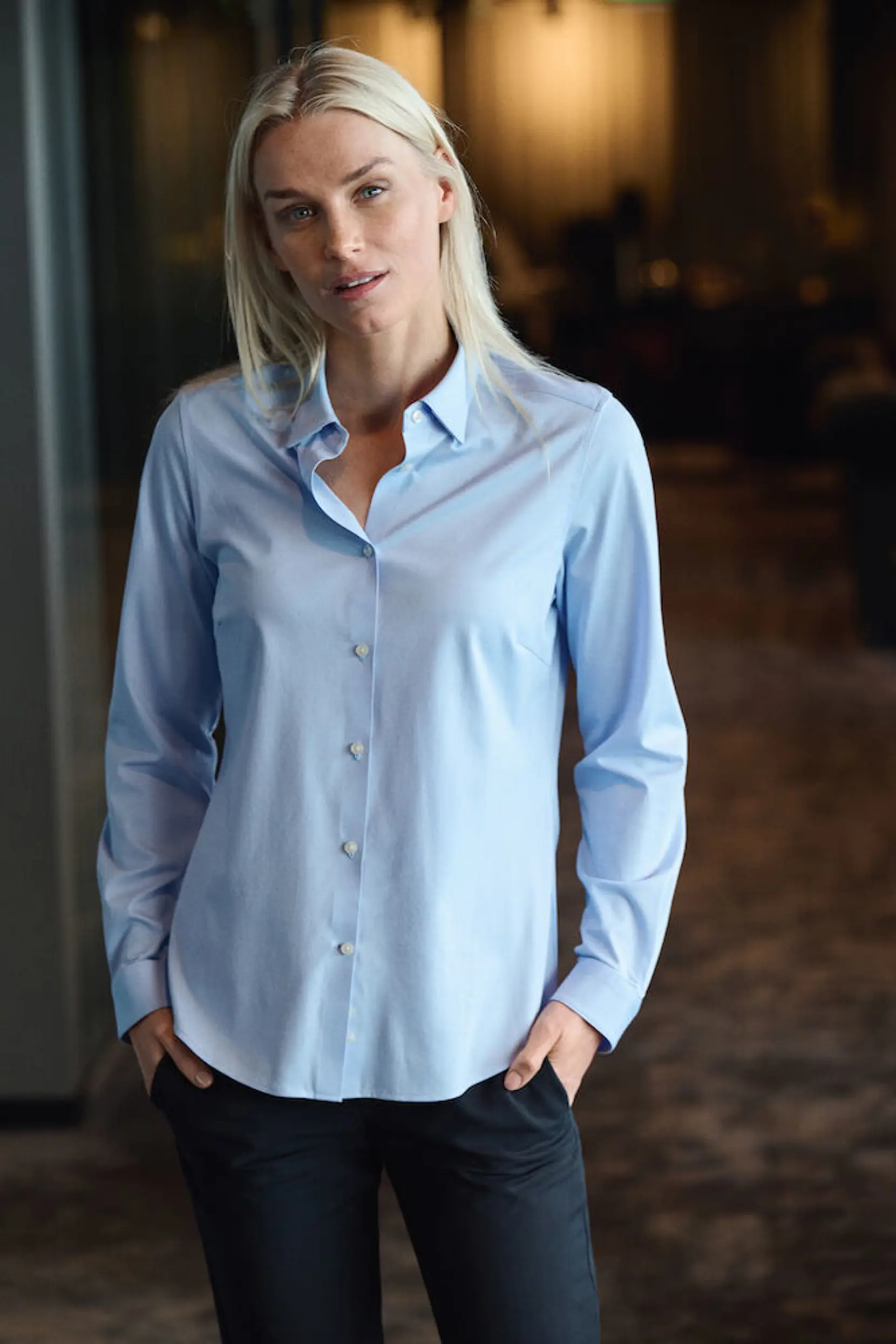 Bild på Indigo Bow 132 Knitted Shirt Contemporary W Bild på Indigo Bow 132 Knitted Shirt Contemporary W