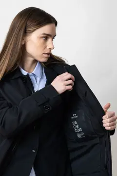 Bild på The Car Coat Woman
