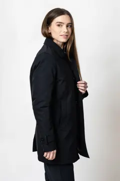 Bild på The Car Coat Woman