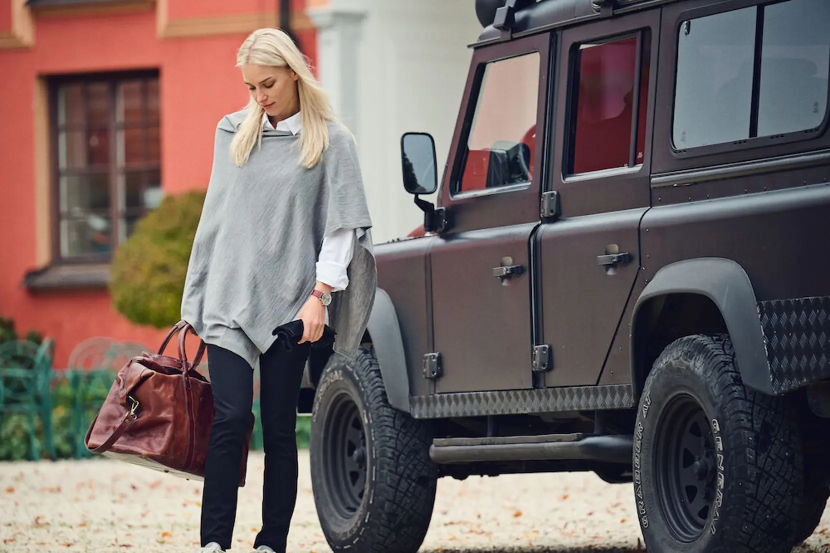 Bild på Acton Woman Bild på Acton Woman