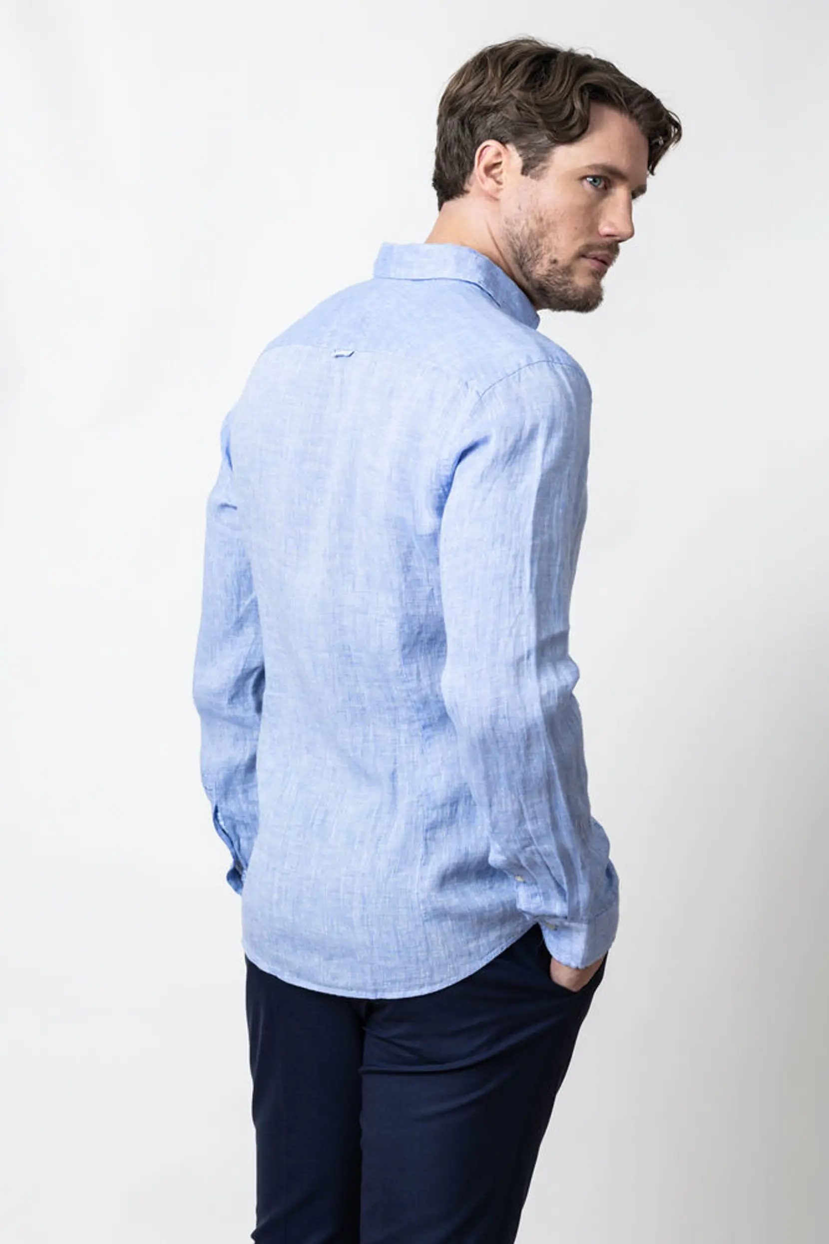 Bild på Indigo Bow 33 Linnen Shirt Regular Fit M