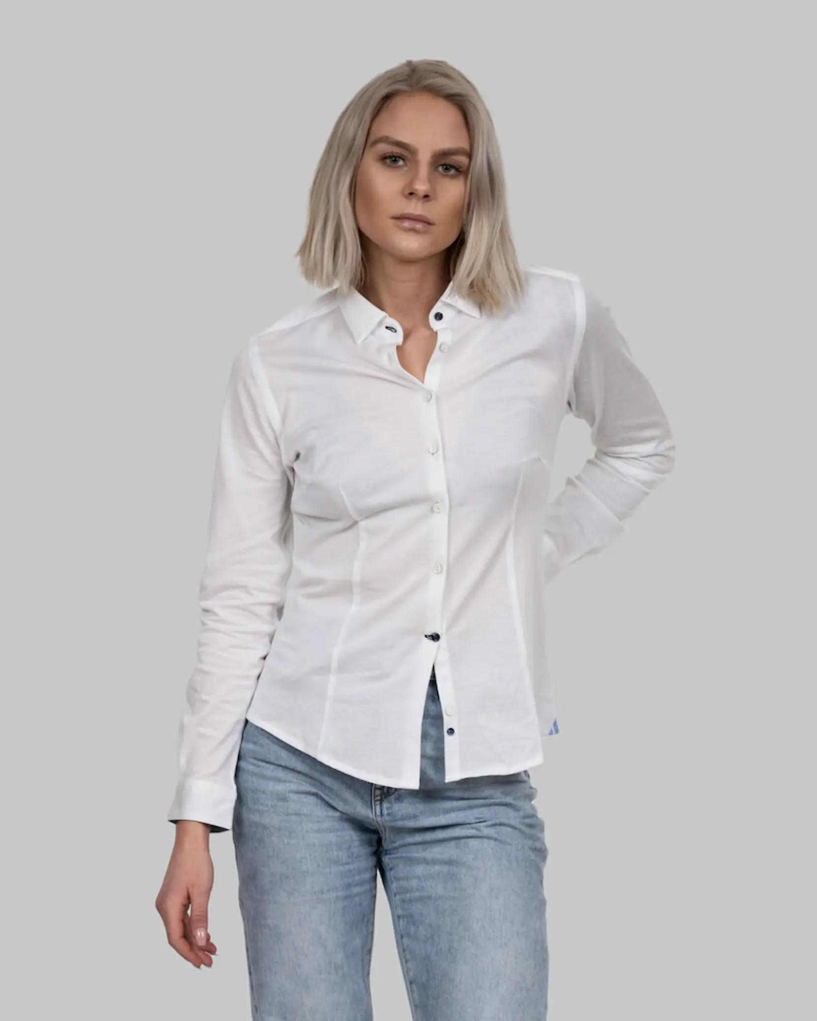 Bild på Indigo Bow 34 Woman