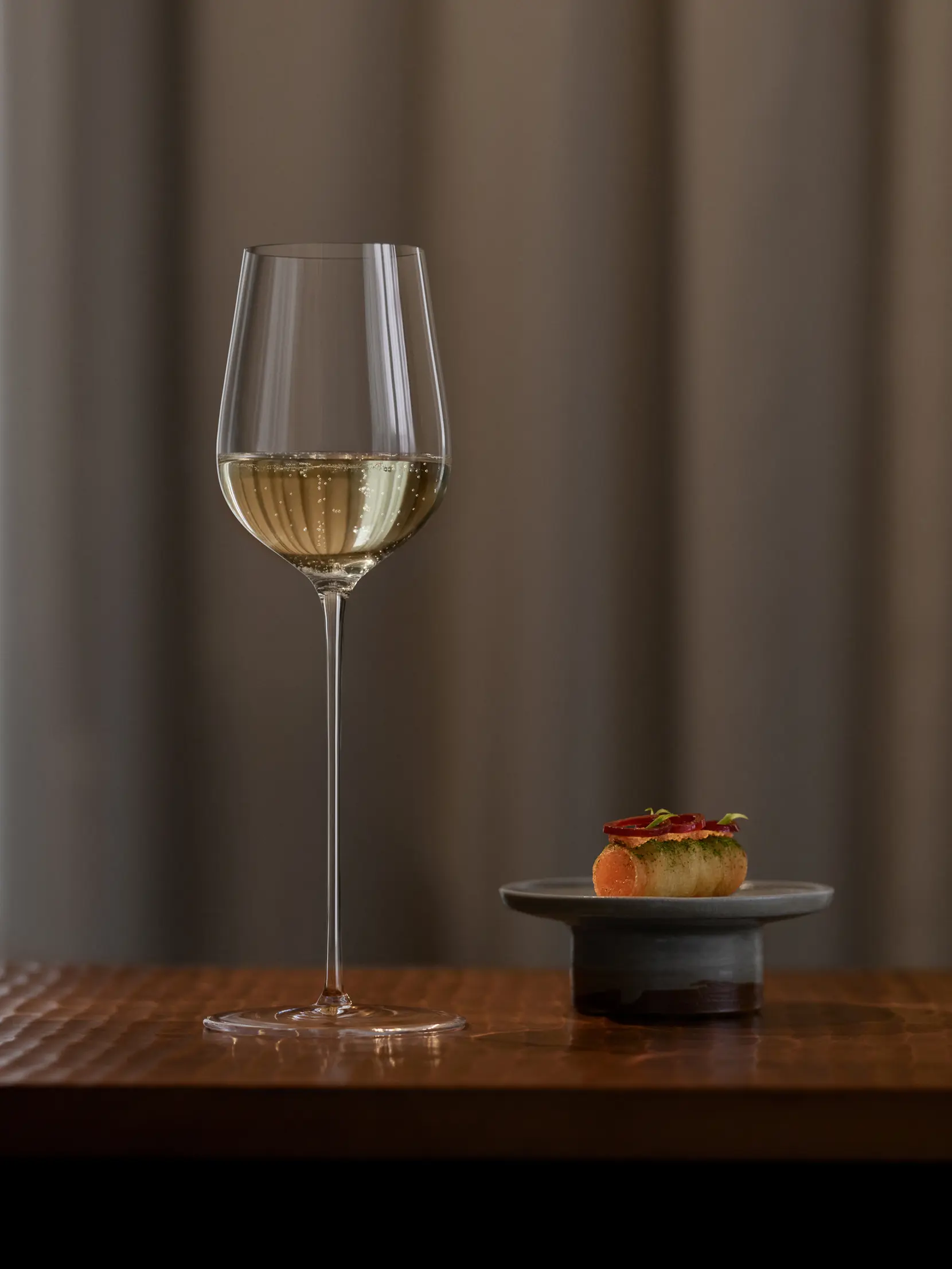 Bild på Orrefors x Björn Frantzén handmade edition champagne glas 29cl Bild på Orrefors x Björn Frantzén handmade edition champagne glas 29cl