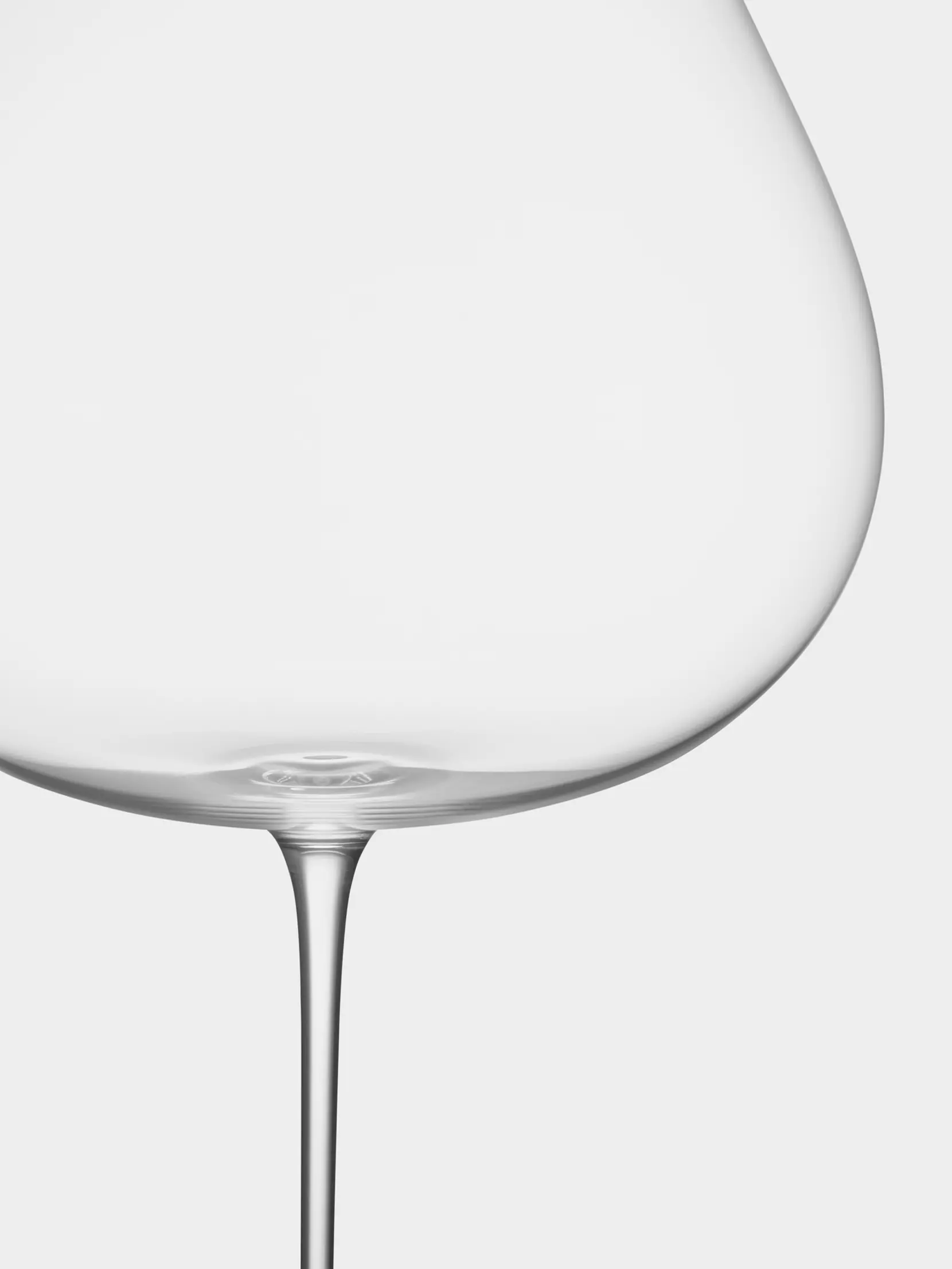 Bild på Orrefors x Björn Frantzén handmade edition mature rödvins glas 110cl Bild på Orrefors x Björn Frantzén handmade edition mature rödvins glas 110cl