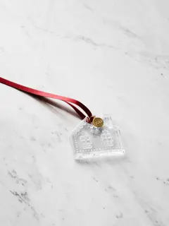Bild på Annual Holiday Ornament Ginger bread house 2025