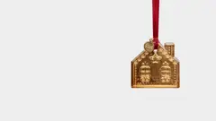 Bild på Annual Holiday Ornament Ginger bread house 21K gold 2025