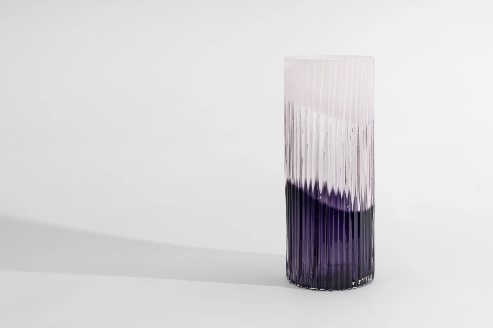Bild på Plissé vas rosa/aubergine LB ED 10 -25 Bild på Plissé vas rosa/aubergine LB ED 10 -25