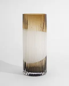 Bild på Plissé vase brun/gräddvit LB ED 10 -25