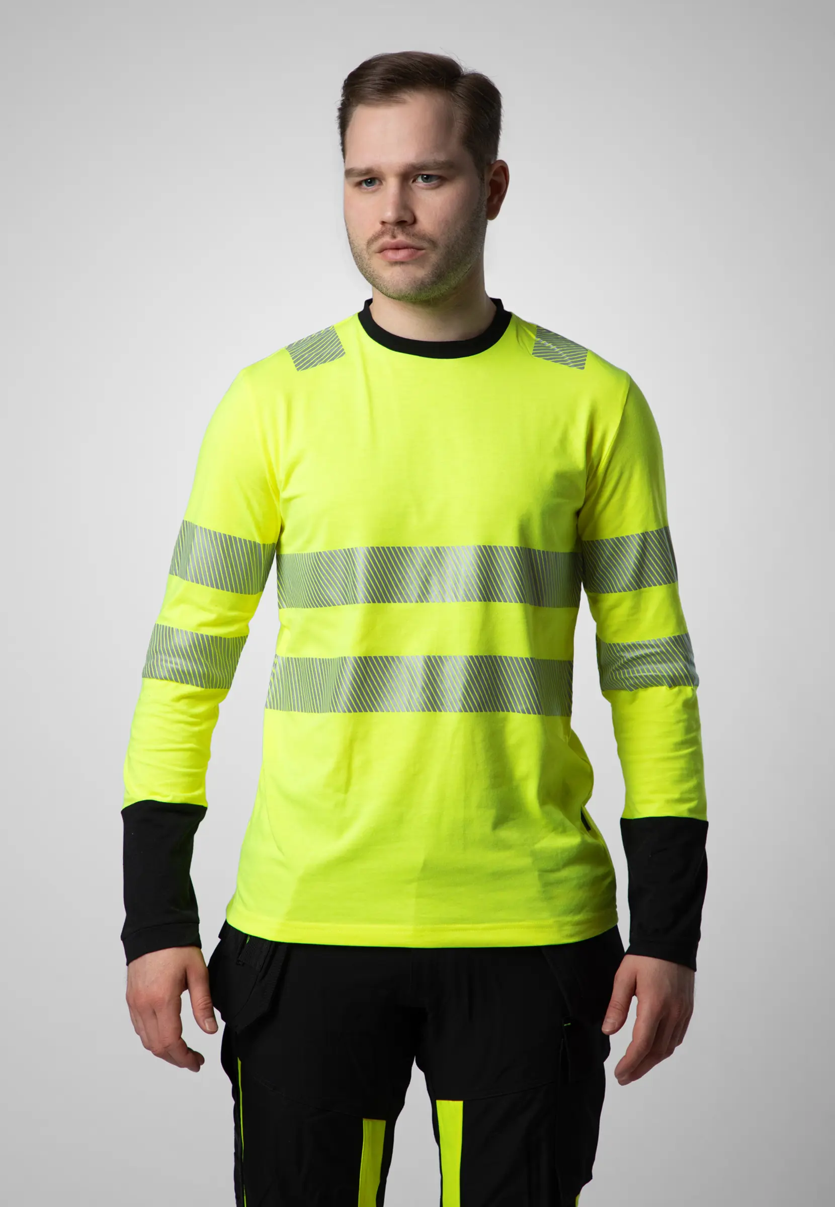 Bild på 6014 T-SHIRT LÅNGÄRMAD EN ISO 20471 KLASS 3/2 Bild på 6014 T-SHIRT LÅNGÄRMAD EN ISO 20471 KLASS 3/2