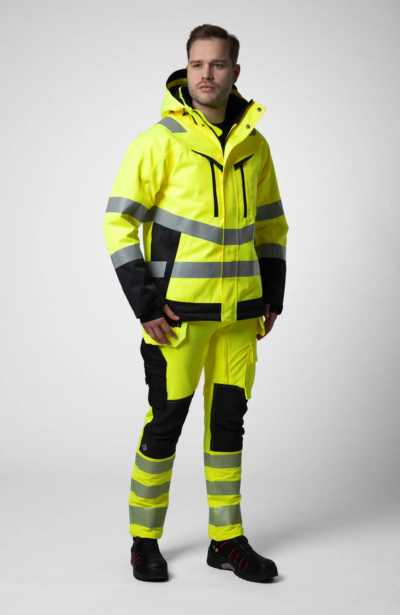 Bild på 6453 FUNKTIONSJACKA FODRAD EN ISO 20471 KLASS 3 Bild på 6453 FUNKTIONSJACKA FODRAD EN ISO 20471 KLASS 3