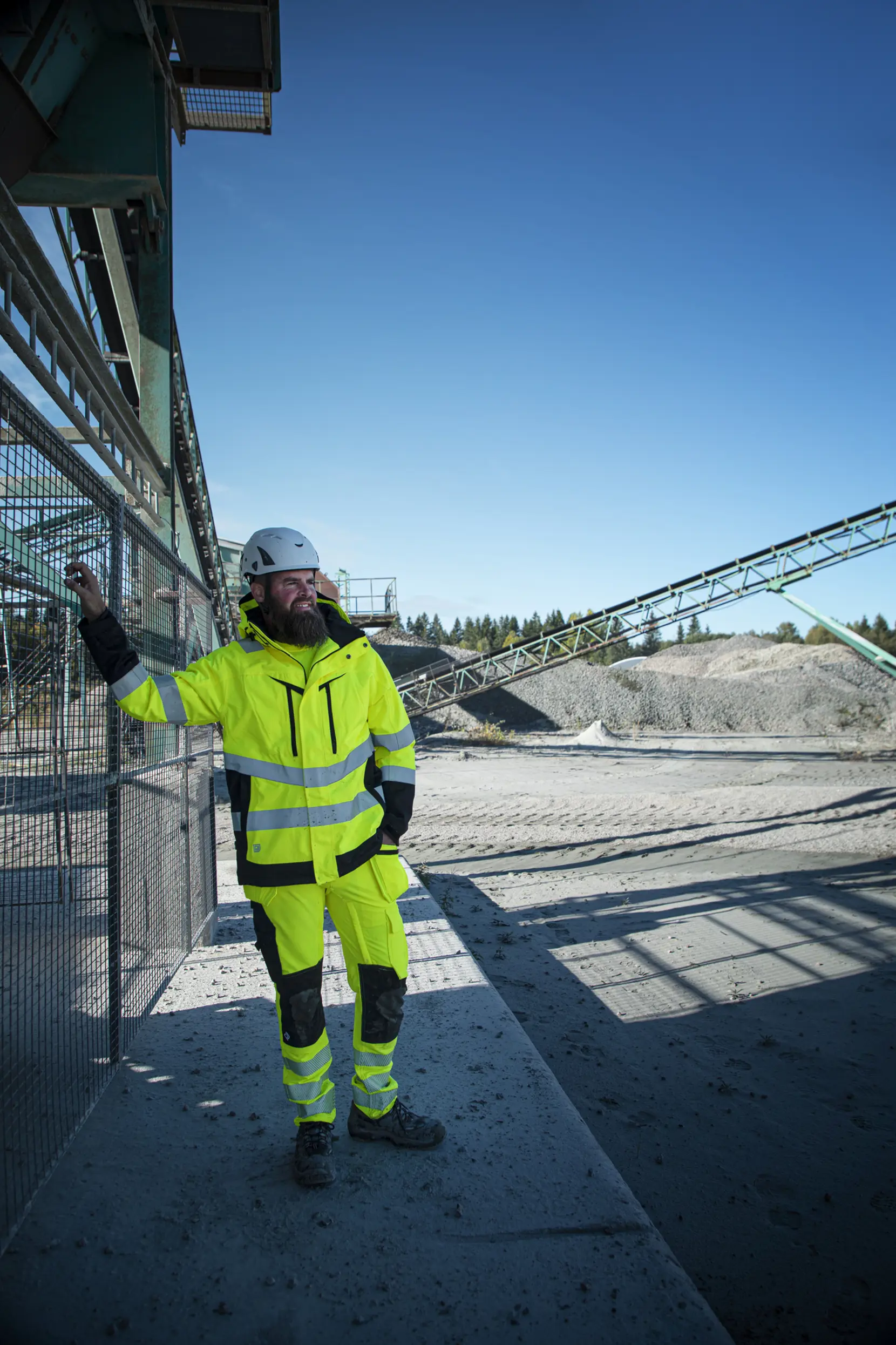Bild på 6527 HANTVERKSBYXA I 37,5™ TEKNOLOGI EN ISO 20471 KLASS 2 Bild på 6527 HANTVERKSBYXA I 37,5™ TEKNOLOGI EN ISO 20471 KLASS 2