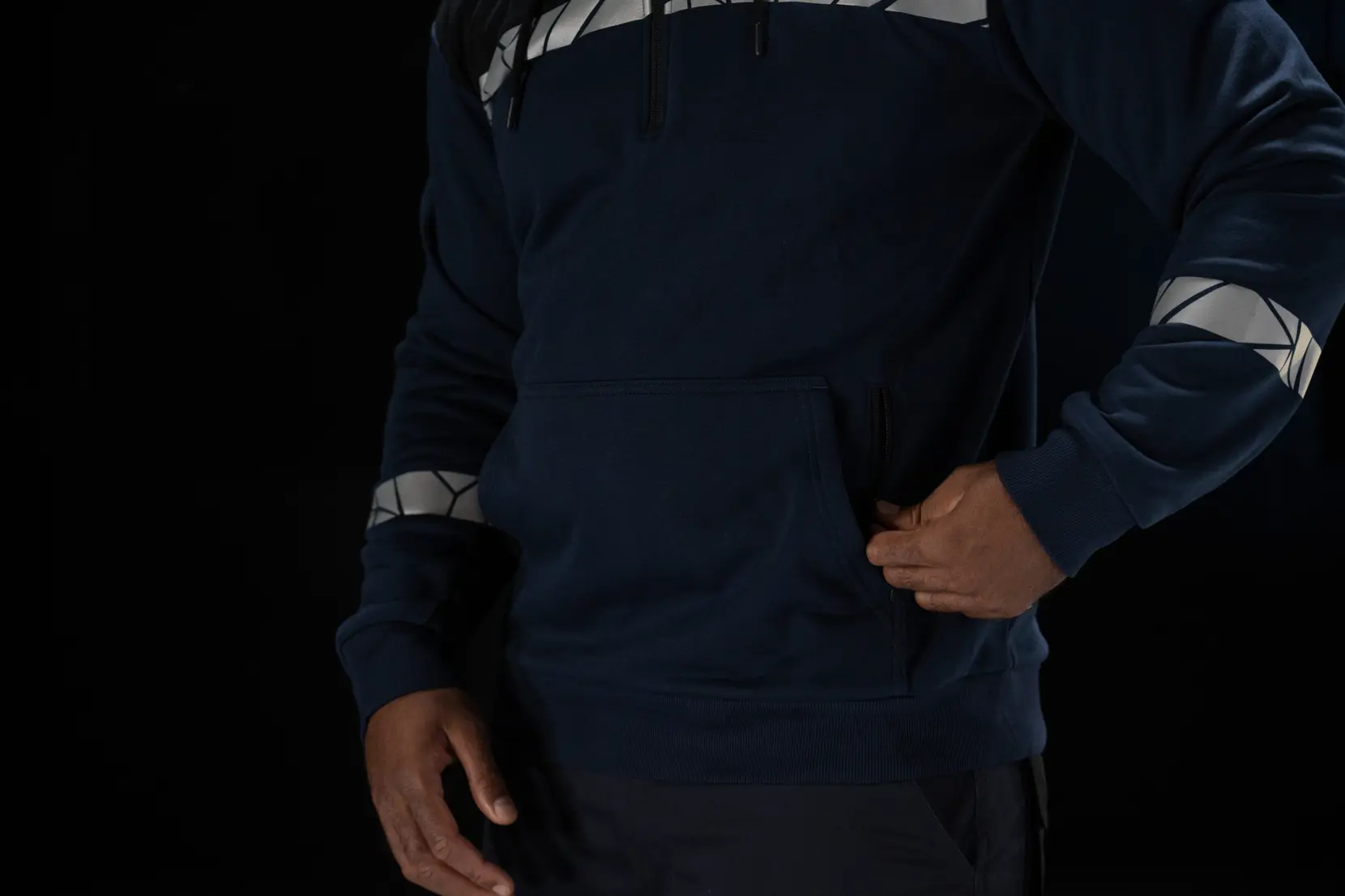 Bild på 7104 HOODTRÖJA 1/2 ZIP 7104 HOODTRÖJA 1/2 ZIP 9910-VIZ Bild på 7104 HOODTRÖJA 1/2 ZIP 7104 HOODTRÖJA 1/2 ZIP 9910-VIZ