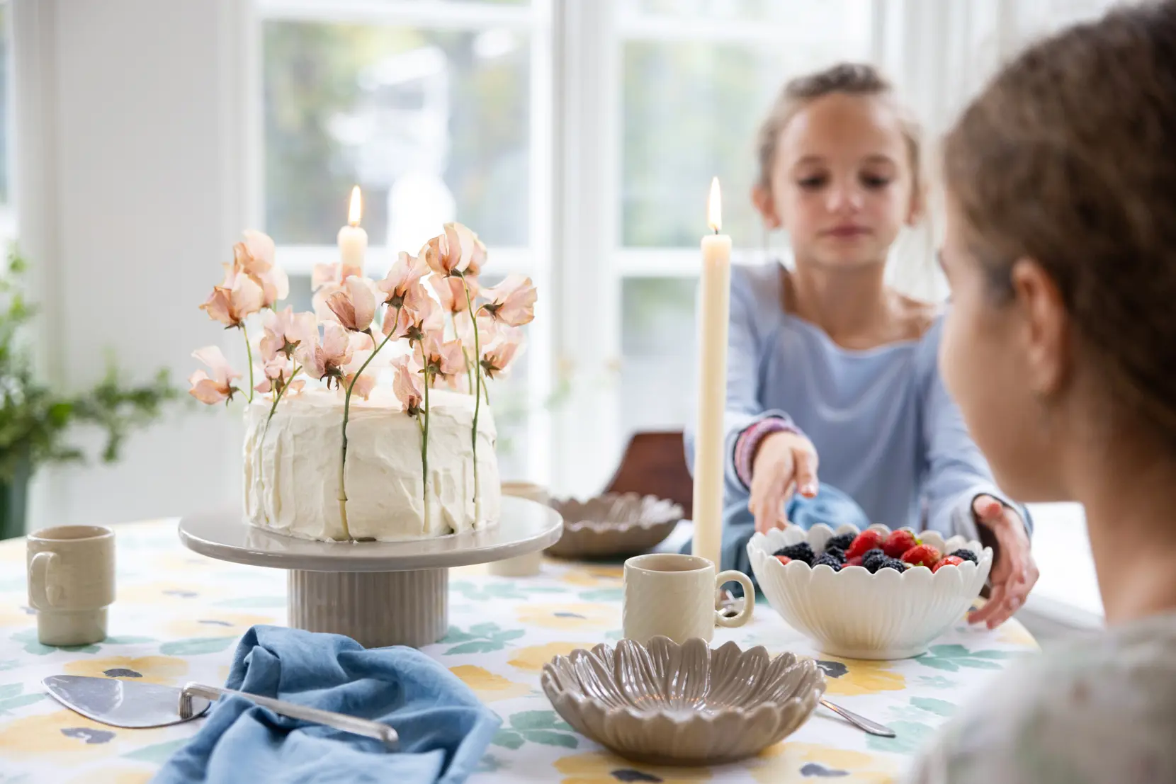 Bild på Flora tårtfat Bild på Flora tårtfat