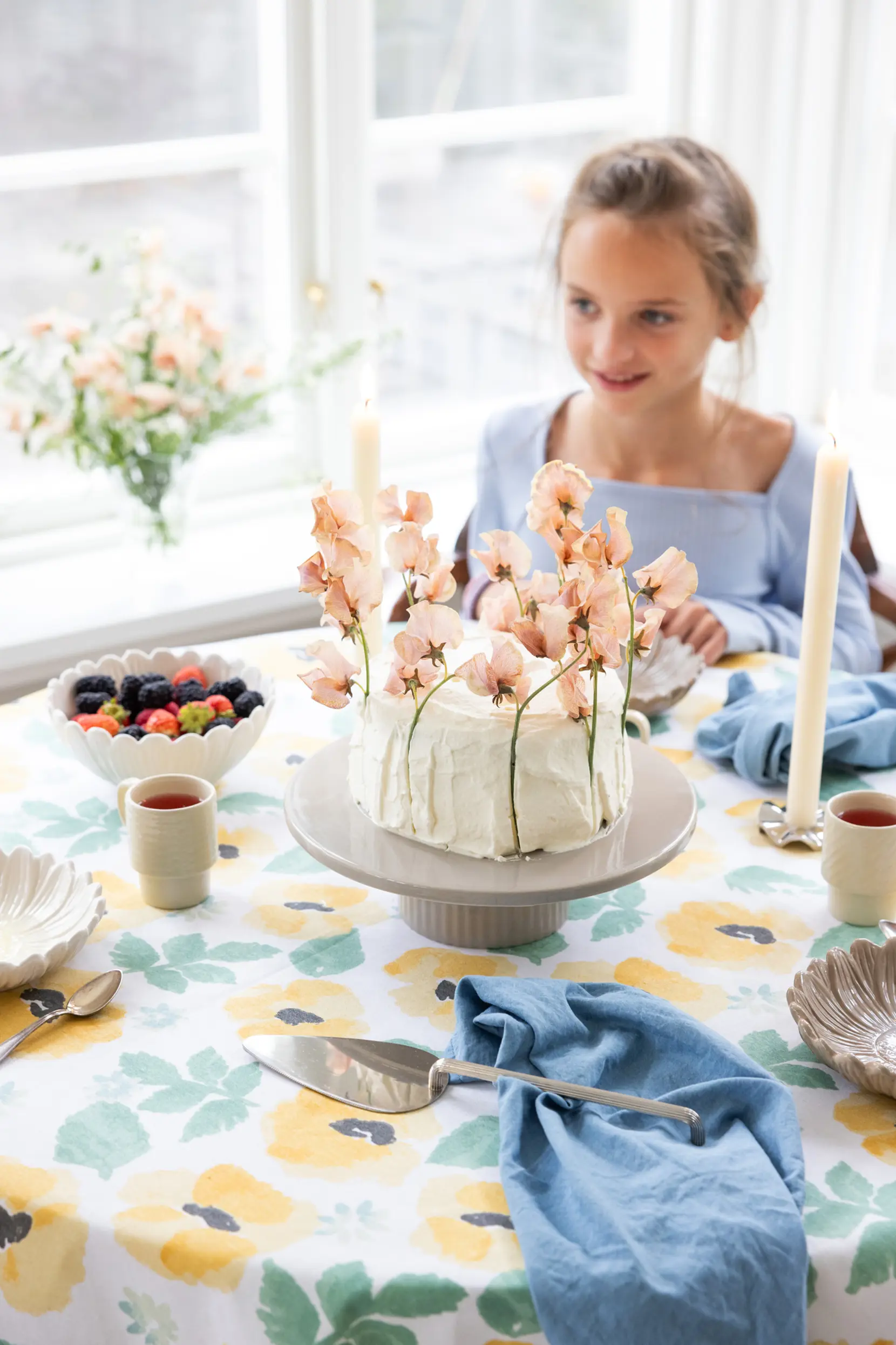 Bild på Flora tårtfat Bild på Flora tårtfat