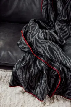 Bild på Filt Anima zebra