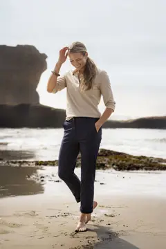 Bild på Edgemont Chinos Women