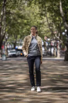 Bild på Edgemont Chinos Women