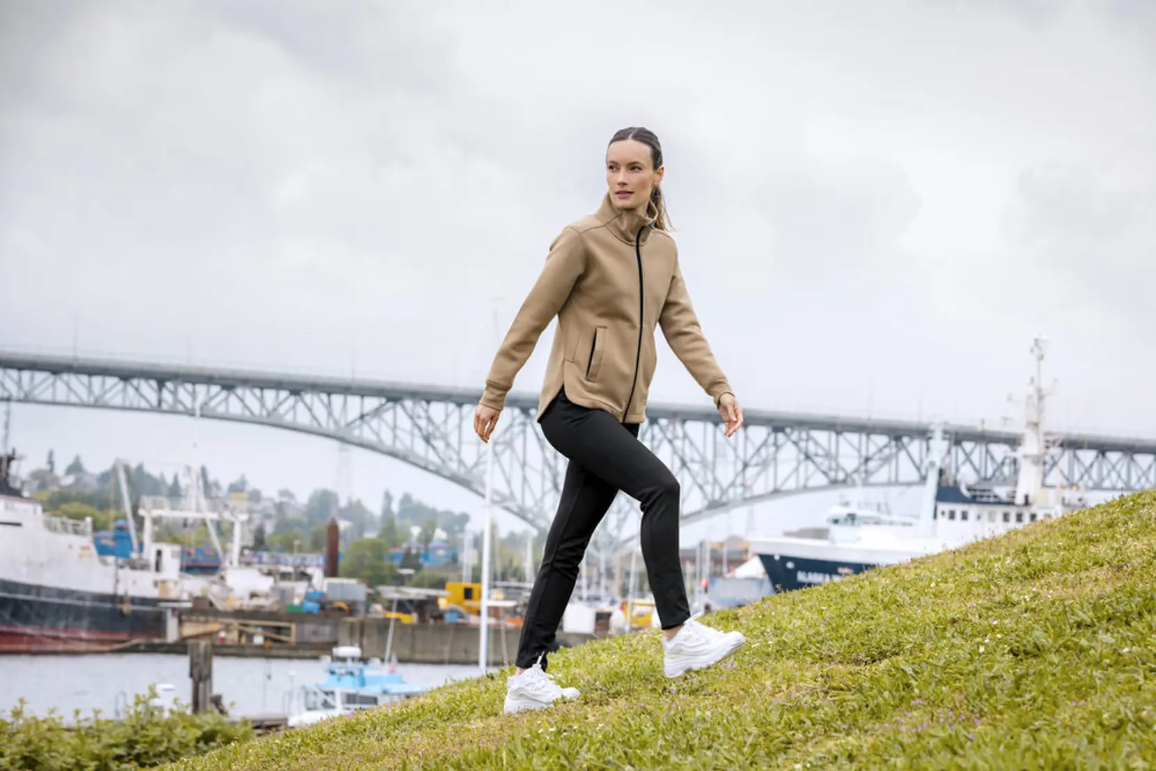 Bild på Pemberton Cardigan Full Zip Women
