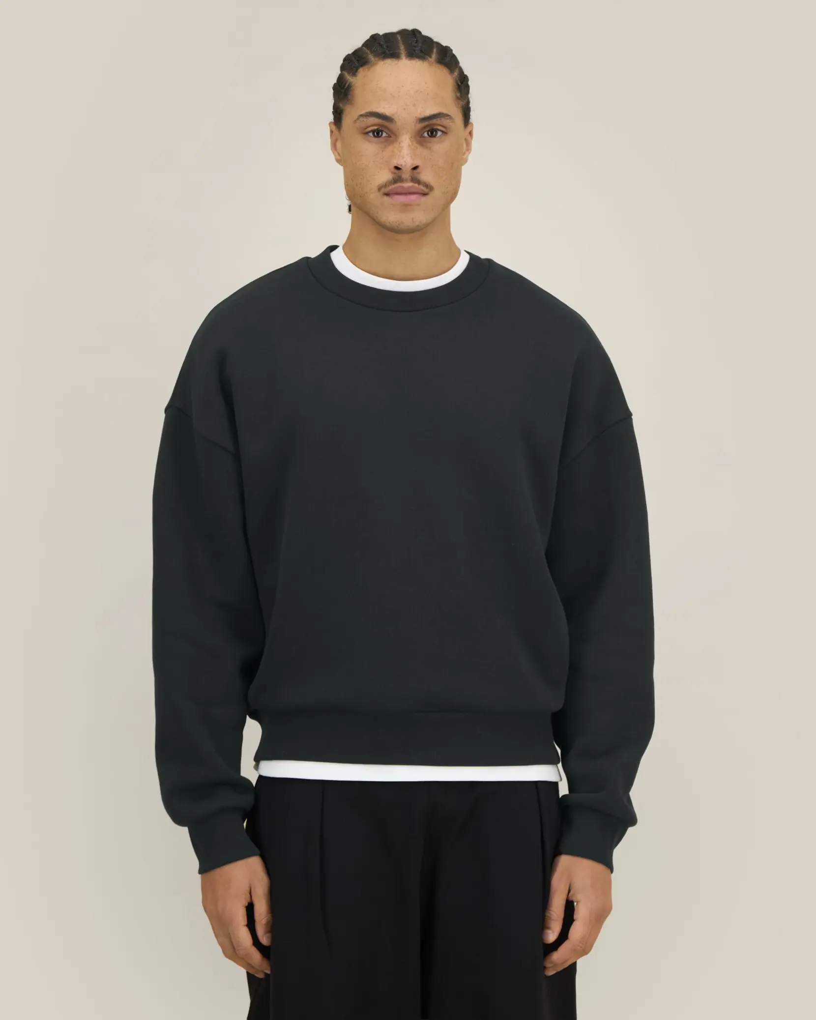 Bild på Former The unisex heavyweight crewneck sweatshirt Bild på Former The unisex heavyweight crewneck sweatshirt