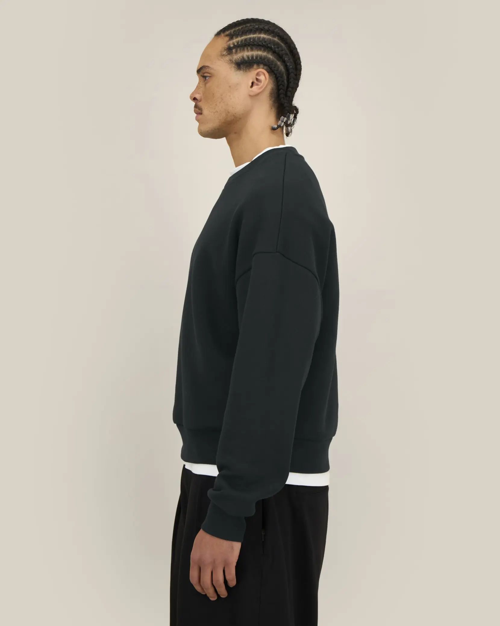 Bild på Former The unisex heavyweight crewneck sweatshirt Bild på Former The unisex heavyweight crewneck sweatshirt