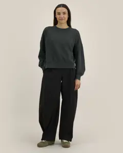 Bild på Stella Alma Vintage The women's garment-dyed crewneck sweatshirt